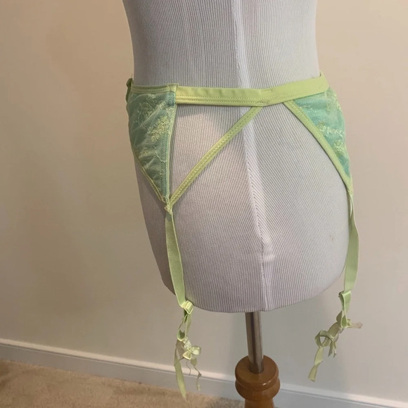 WOMEN’S lingerie Garters light green lime color Sz L/XL - Picture 5 of 9